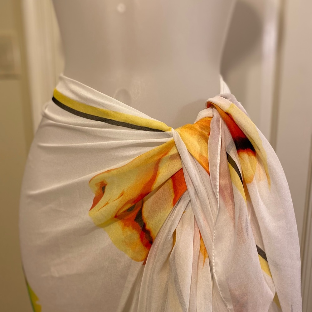 NWOT Worthington - Lovely tropical fish pattern beach sarong, Size: 62” x 46” - Picture 6 of 13